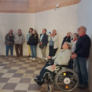 Die Polio Regionalgruppe Erzgebirge erfährt alles über die Geheimnisse der St. Annenkirche in Annaberg-Buchholz