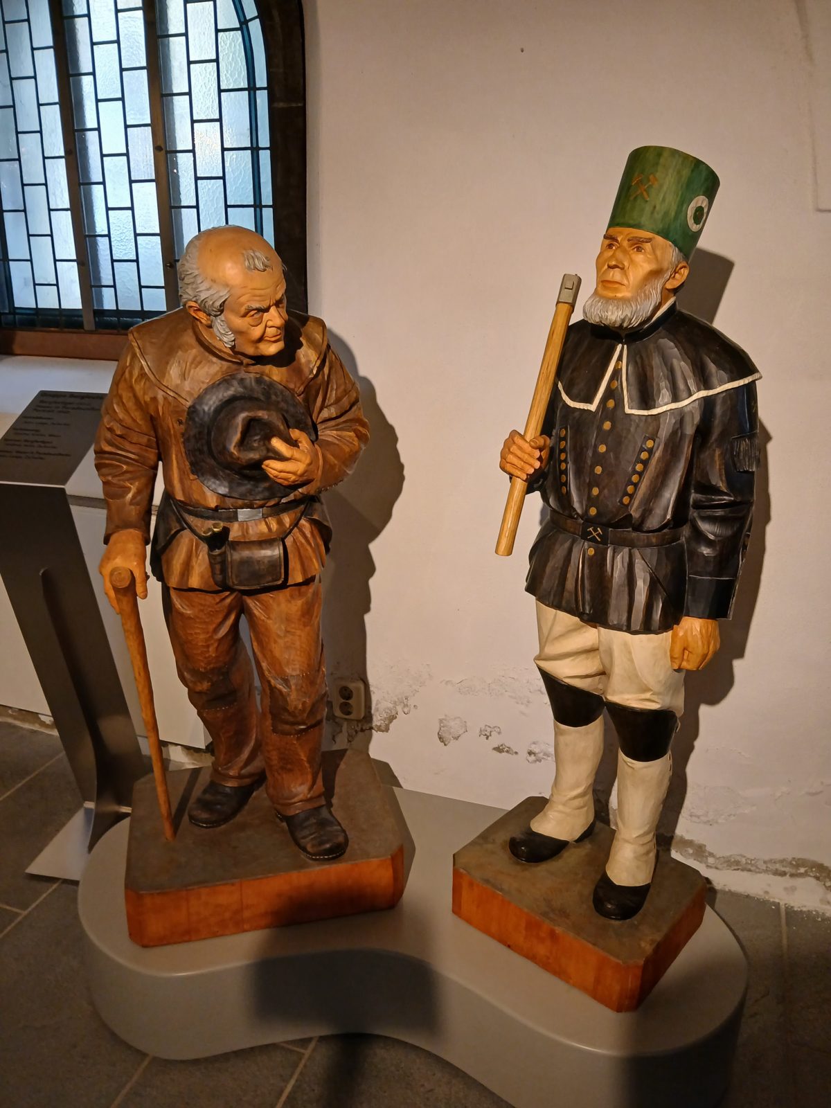 Am 14.7.2026 erlebten wir – die Regionalgruppe 15 Erzgebirge und die Regionalgruppe 11 aus Leipzig im Bundesverband Poliomyelitis e.V. – einen unvergesslichen Ausflug in die Bergkirche St. Marien.