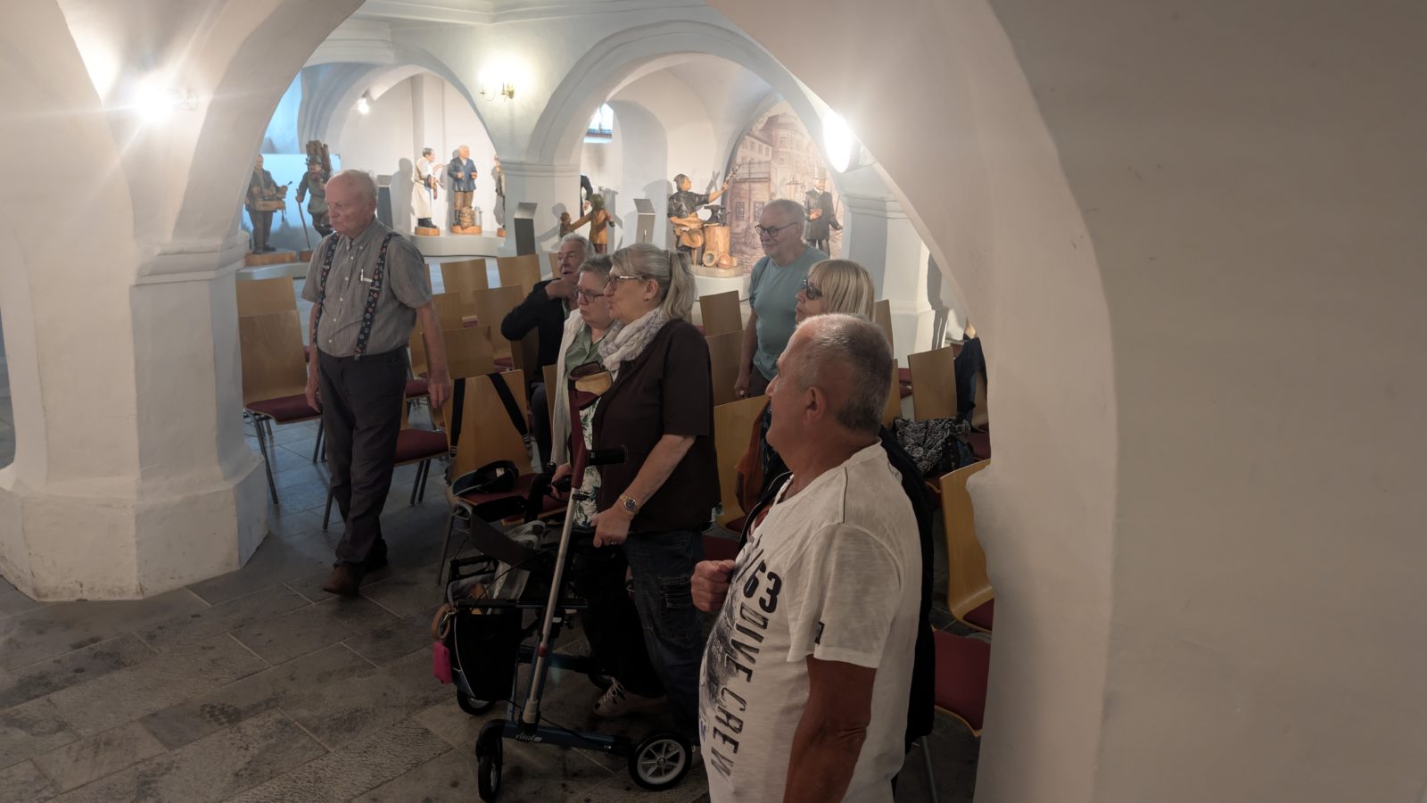 Am 14.7.2026 erlebten wir – die Regionalgruppe 15 Erzgebirge und die Regionalgruppe 11 aus Leipzig im Bundesverband Poliomyelitis e.V. – einen unvergesslichen Ausflug in die Bergkirche St. Marien. Direkt am Annaberger Marktplatz gelegen, bot sie uns eine wunderbare Kulisse für unser Treffen.