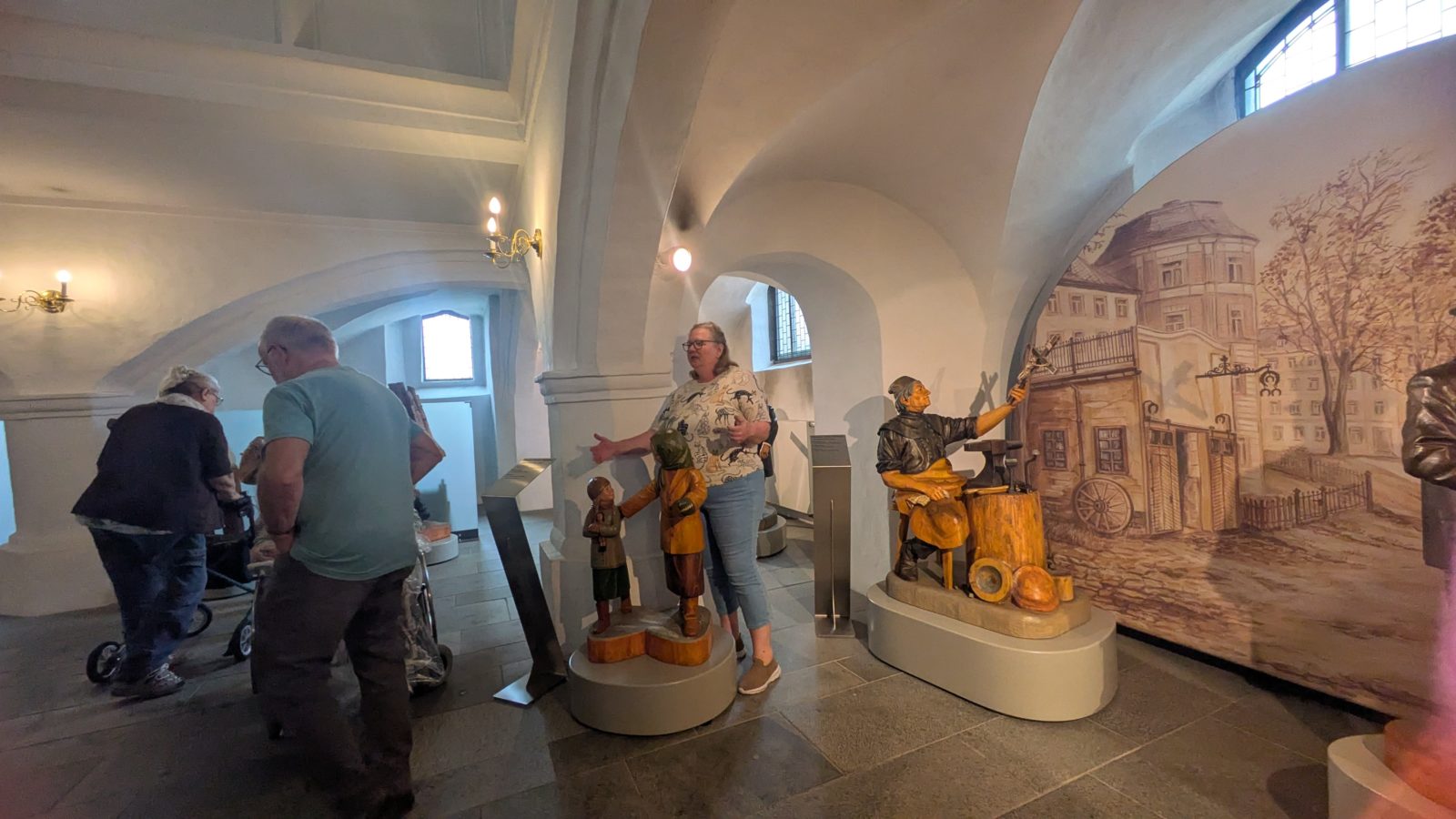 Am 14.7.2026 erlebten wir – die Regionalgruppe 15 Erzgebirge und die Regionalgruppe 11 aus Leipzig im Bundesverband Poliomyelitis e.V. – einen unvergesslichen Ausflug in die Bergkirche St. Marien. Direkt am Annaberger Marktplatz gelegen, bot sie uns eine wunderbare Kulisse für unser Treffen.