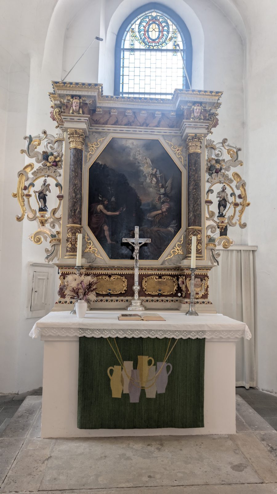 Am 14.7.2026 erlebten wir – die Regionalgruppe 15 Erzgebirge und die Regionalgruppe 11 aus Leipzig im Bundesverband Poliomyelitis e.V. – einen unvergesslichen Ausflug in die Bergkirche St. Marien. Direkt am Annaberger Marktplatz gelegen, bot sie uns eine wunderbare Kulisse für unser Treffen.